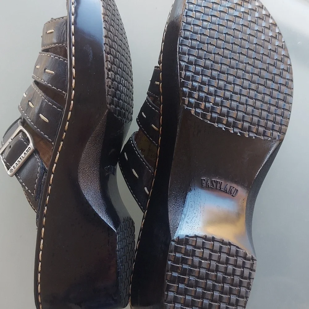 Vintage Y2K Eastland Chunky Fisherman Leather Sandals